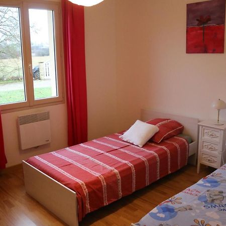 Le Camp De Ferie Villa Монпазие Екстериор снимка